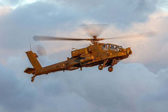 Boeing Longbow Apache (069)