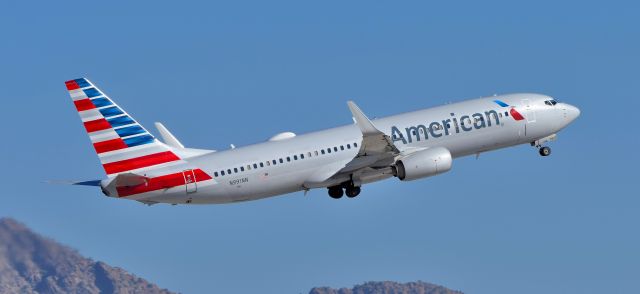 Boeing 737-700 (N991NN) - phoenix sky harbor international airport 16OCT21