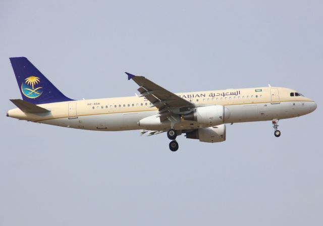 Airbus A320 (HZ-ASA)