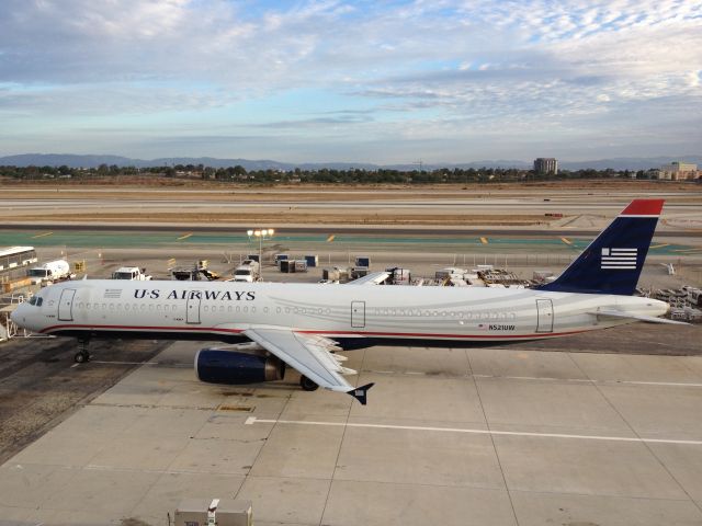 Airbus A321 (N521UW)