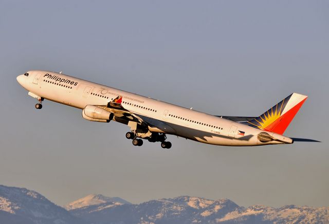 Airbus A340-300 (RP-C3430)