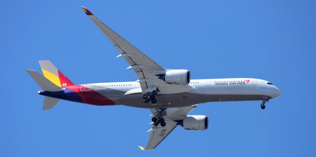 Airbus A350-900 (HL7771) - ICN-SEA  4-14-21