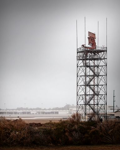 — — - Radar at Sarasota International Airport.