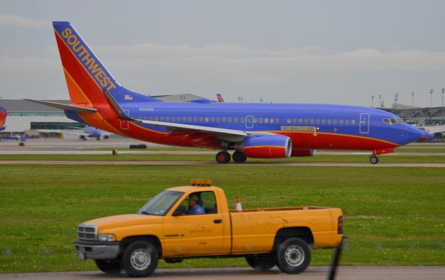 Boeing 737-700 (N211WN)