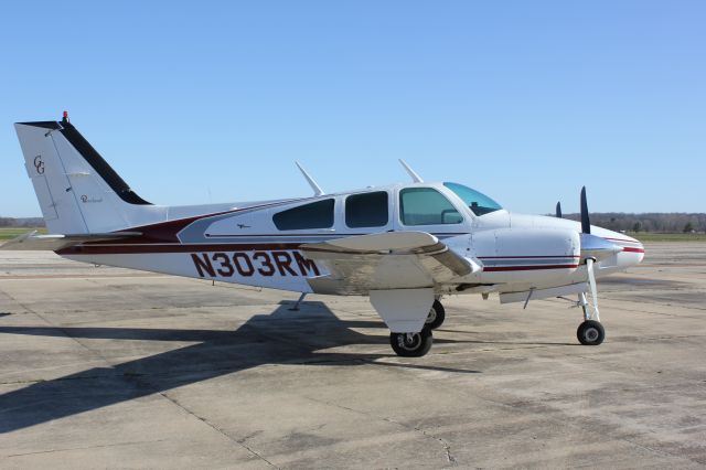 Beechcraft 55 Baron (N303RM)