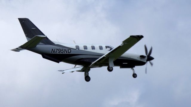 Socata TBM-700 (N795ND) - On final is this 2001 Socata TBM-700 in the Summer of 2019.