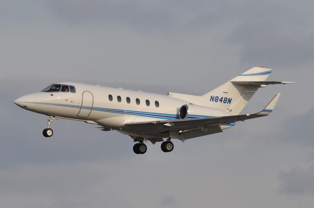 Hawker 800 (N848N)