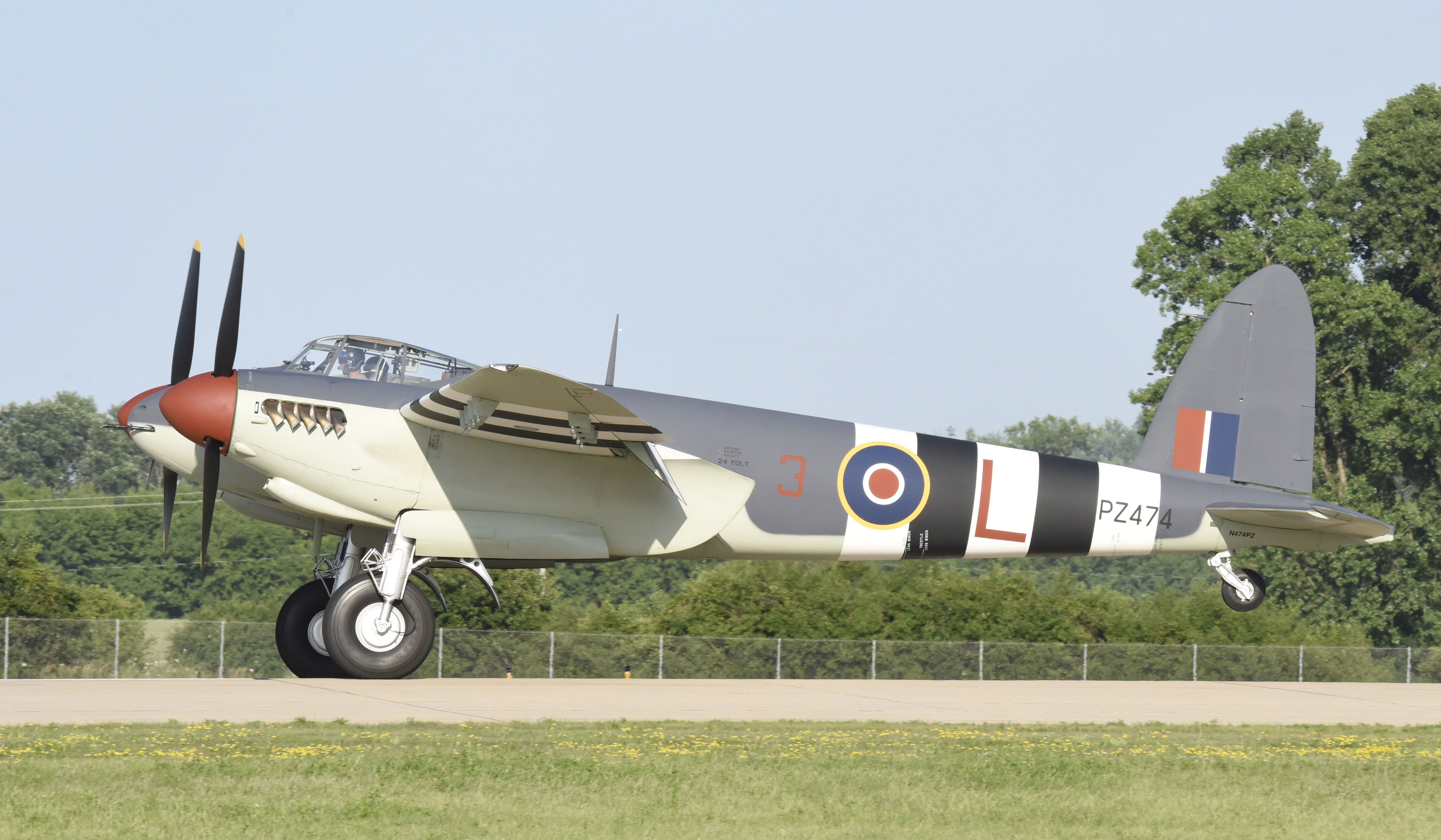 De Havilland Mosquito (N474PZ) - Airventure 2019