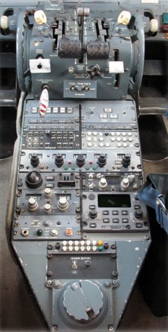 Grumman Gulfstream 1 (ZS-PHI) - Center console. Nelairs Gulfstream I.