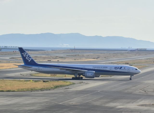 BOEING 777-300ER (JA781A)