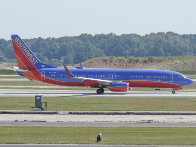 Boeing 737-800 (N8638A)