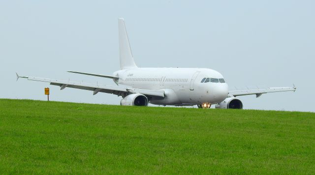 Airbus A320 (LZ-MDK) - EPLB