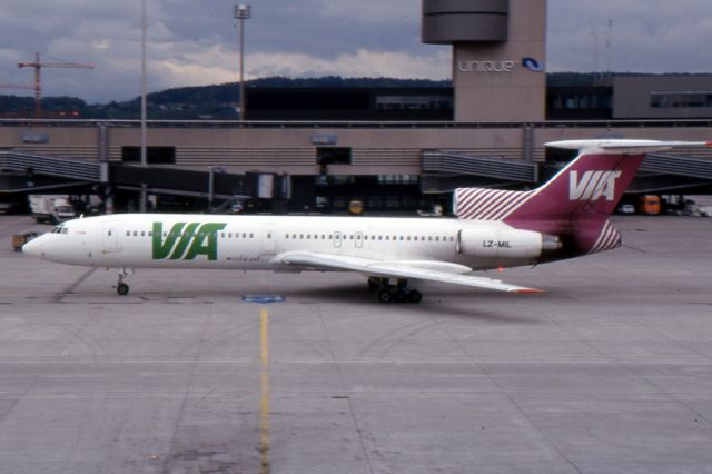 Tupolev Tu-154 (LZ-MIL)