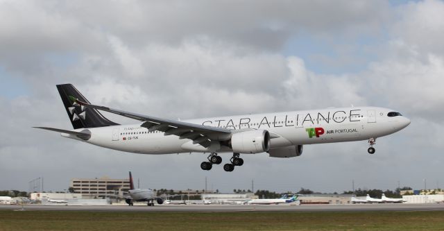 Airbus A330-900 (CS-TUK) - Landing at Miami International on the afternoon of the 11th of January, 2020.