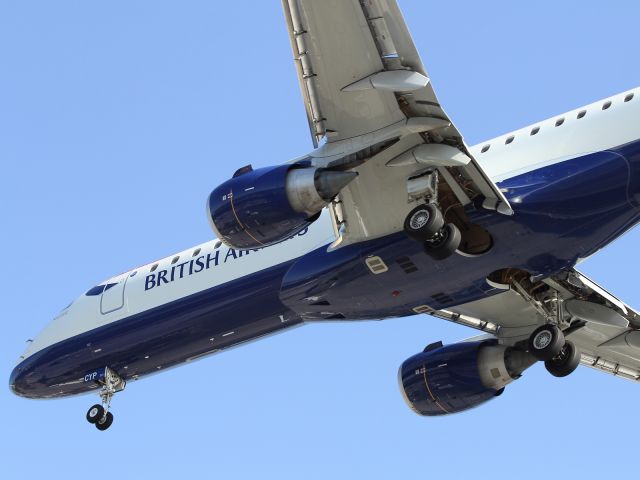 — — - Close up detail of Embraer - E190 on short finals to London City Airport.