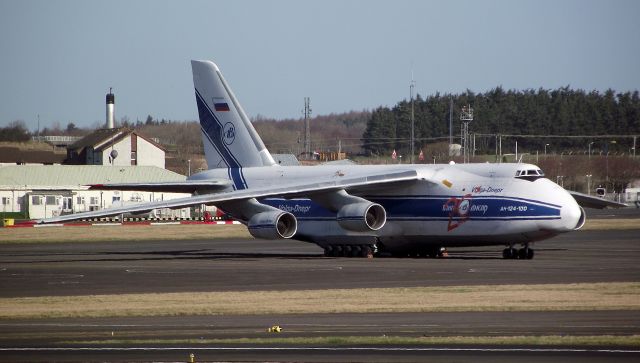 Antonov An-124 Ruslan (RNA82045) - Volga-Dnepr