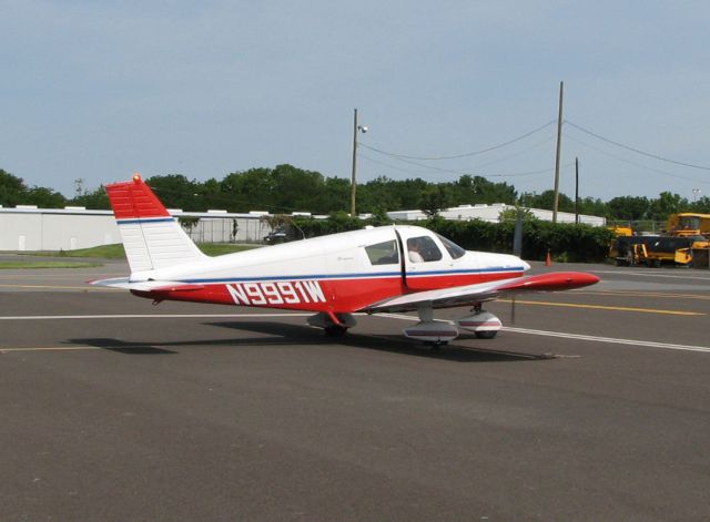 Piper Cherokee (N9991W) - at Queen City (this replaces the one with the cockpit cover!)