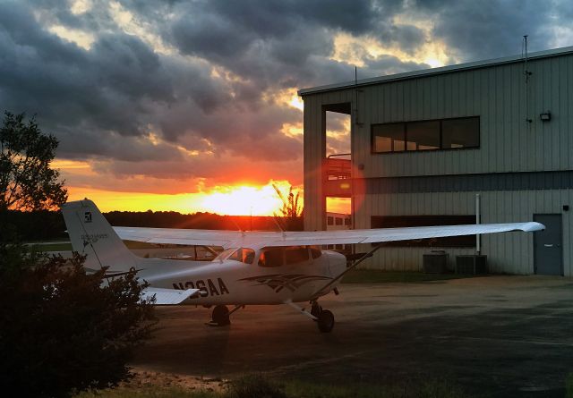 Cessna Skyhawk (N26AA)