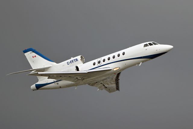 Dassault Falcon 50 (C-FFTR)