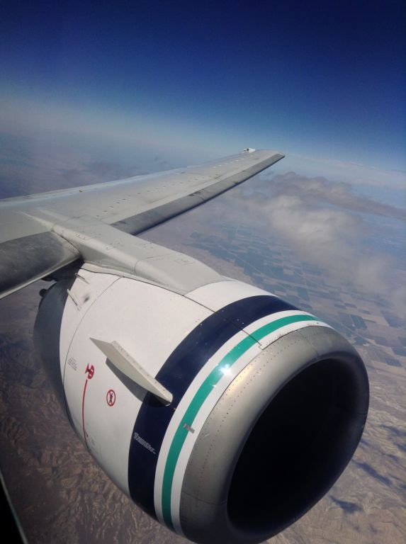 BOEING 737-400 — - sorry about the sideways picture  :(