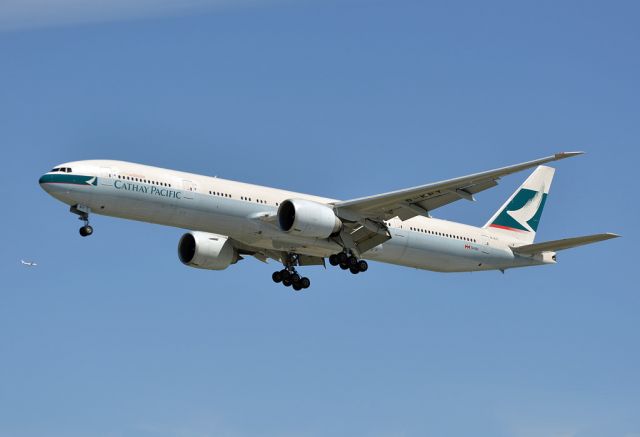 BOEING 777-300 (B-KPY)
