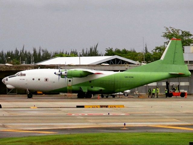 Antonov An-12 (UR-KDM)