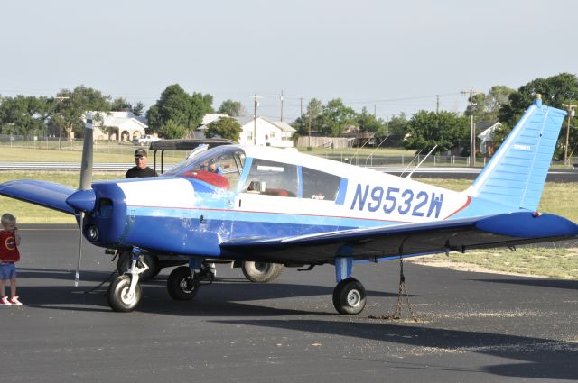 Piper Cherokee (N9532W)