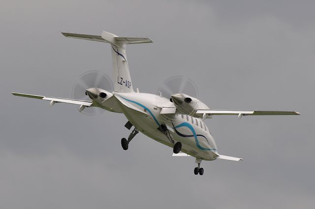 Piaggio P.180 Avanti (LZ-ASP)