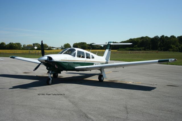 Piper Arrow 4 (N2130U)