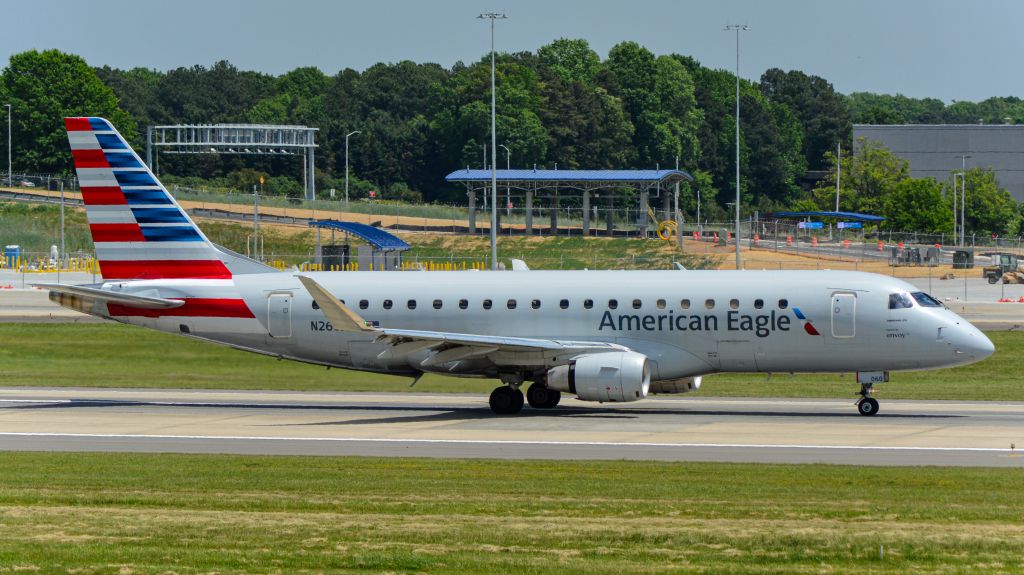 Embraer 175 (N260NN) - 4/22/22
