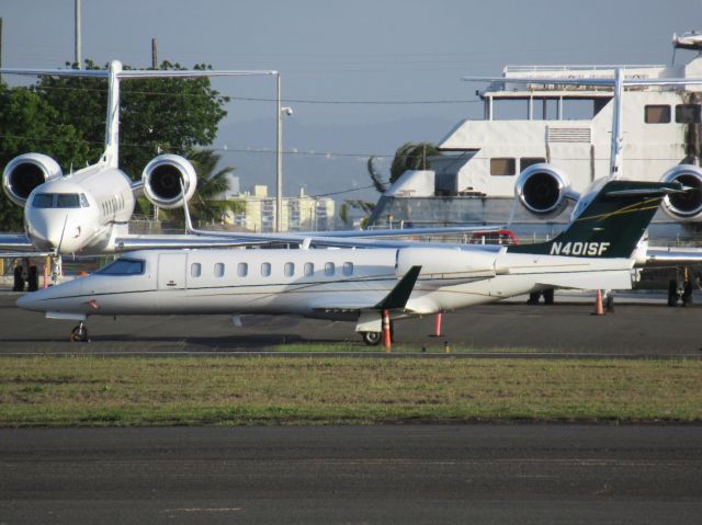 Learjet 45 (N401SF)