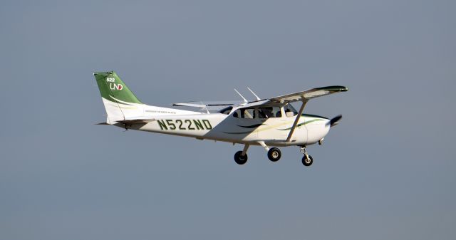 Cessna Skyhawk (N522ND)