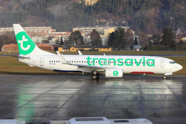 Boeing 737-800 (PH-HSK)