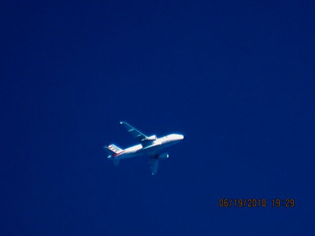 Airbus A319 (N768US)