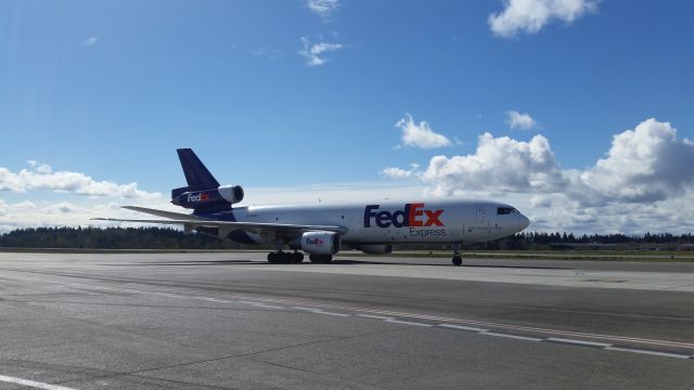 McDonnell Douglas DC-10 (N316FE) - TAXI BACK AFTER SURVEY