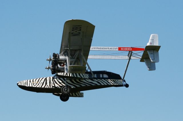 Sikorsky S-38 Replica (N28V) - A funny bird Sikorsky S-38B, La Ferté-Alais Airfield (LFFQ) Air Show (Le Temps Des Hélices) in may 2012