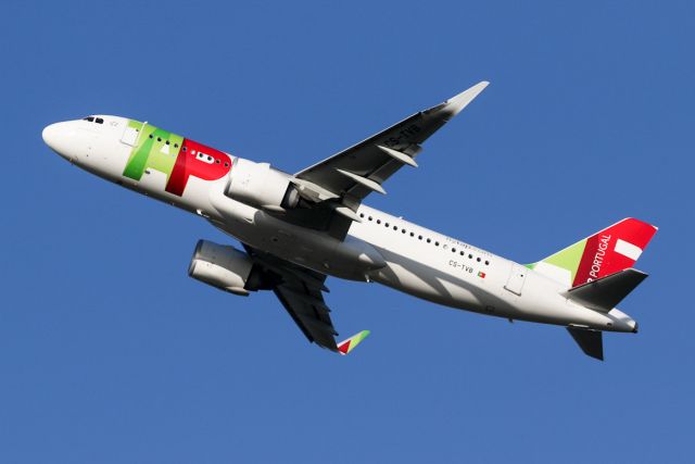 Airbus A320neo (CS-TVB) - TAP1313 returning to Lisbon