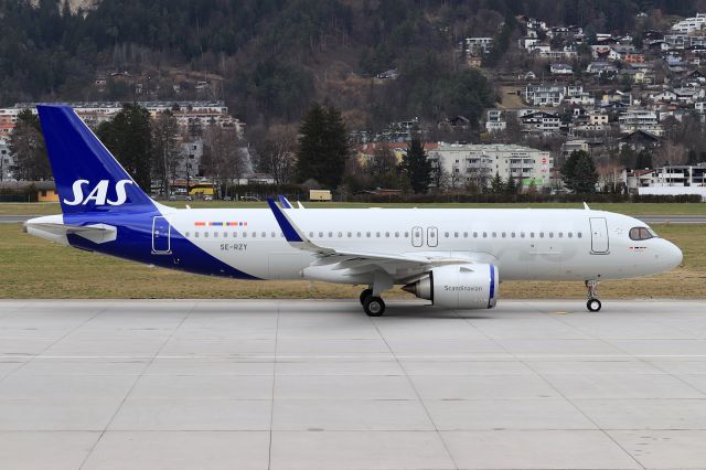 Airbus A320neo (SE-RZY)
