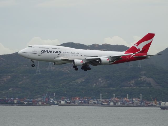 Boeing 747-400 (VH-OEI)