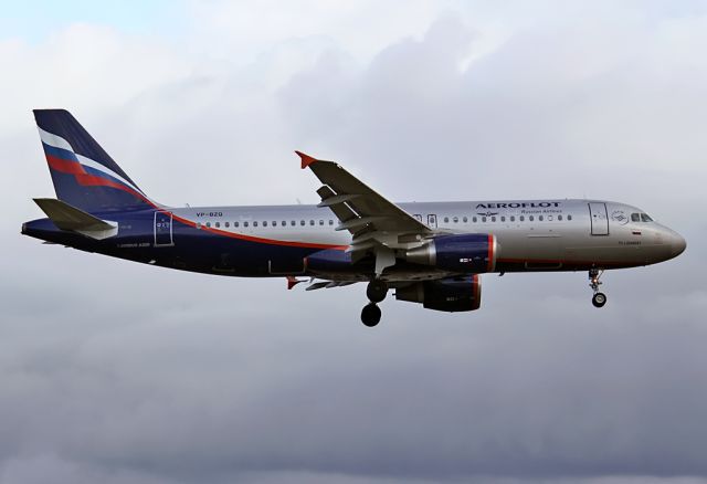 Airbus A320 (VP-BZQ)