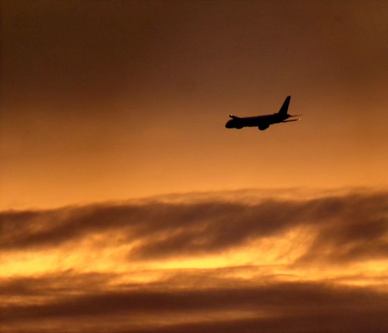 Boeing 757-200 (N985FD)