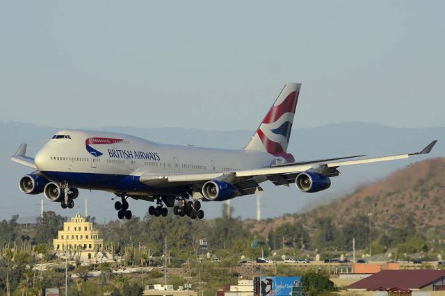 Boeing 747-400 (G-BNLX) - British Airways Boeing 747-436 G-BNLX at Phoenix Sky Harbor on March 10, 2015