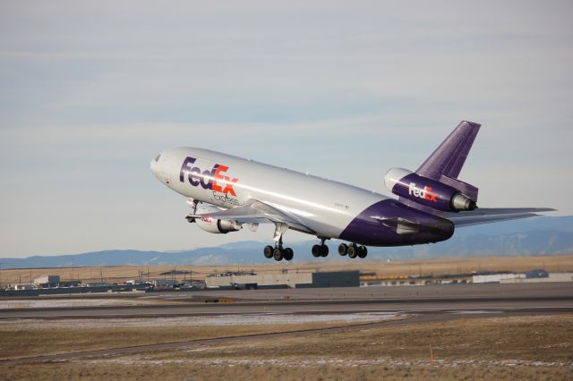 McDonnell Douglas DC-10 (N316FE) - Departing 17R.