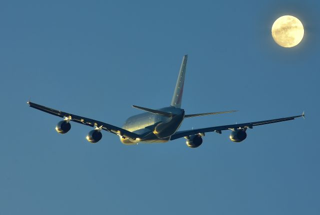 Airbus A380-800 (F-GVVX) - Departing KLAX beneath a full moon for Tahiti