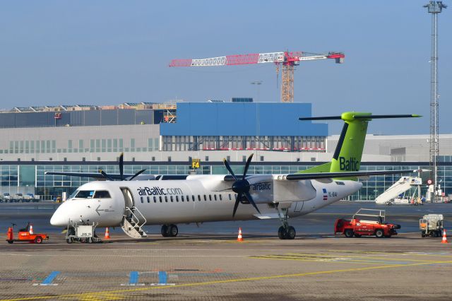 de Havilland Dash 8-400 (YL-BAI) - Air Baltic De Havilland Canada DHC-8-402Q Dash 8 YL-BAI in Copenhagen 