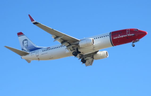 Boeing 737-800 (LN-NIG)