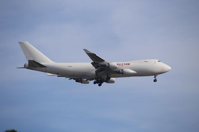 Boeing 747-400 (N716CK)