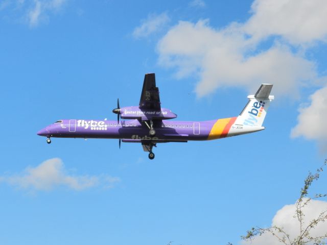 de Havilland Dash 8-400 (G-JEDR)