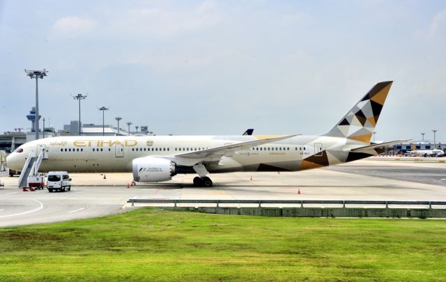 Boeing 787-9 Dreamliner (A6-BLC)
