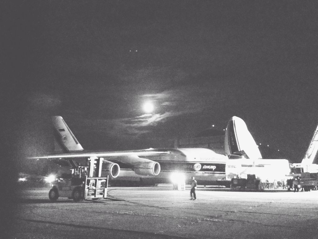 Antonov An-12 (VDA4824) - Long Night on Tarmac 